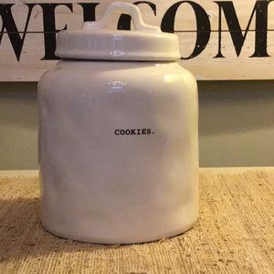 Rae Dunn cookie jar!!